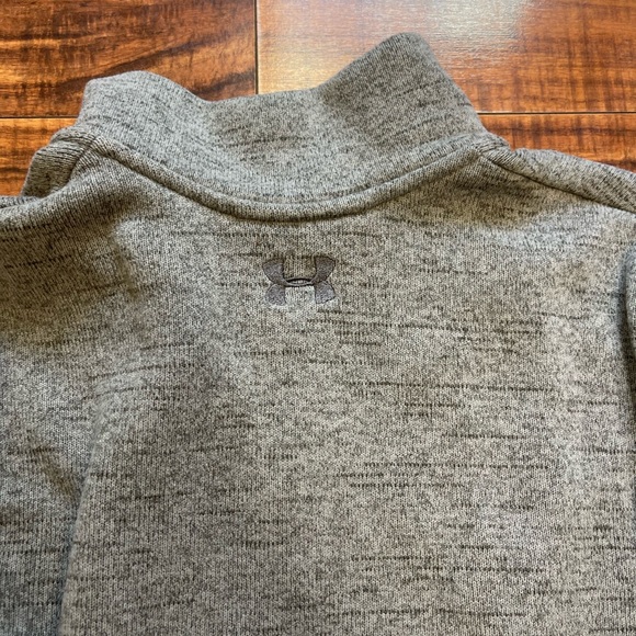 Under Armour Men's Specialist 2.0 Charcoal‎ Barren Henley Medium - Picture 8 of 8